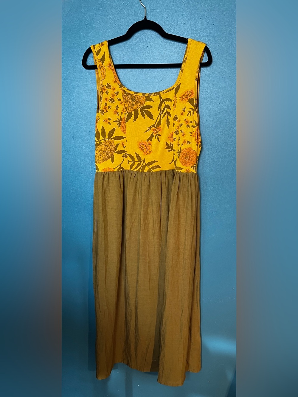 Field Day Floral Josephine Dress in Pea Soup Marigold 3x 100% cotton - Picture 3 of 4